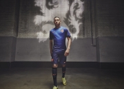 开云网页版-当萌神的引力波穿透亚平宁，库里与意甲20队主帅的跨时空共鸣